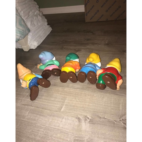 Snow White and the Seven Dwarfs rubber figures - Picture 5 of 8